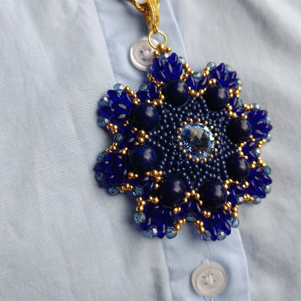 Collana con Medaglione - PASSIFLORA Lapislazzuli in vendita su Petali e Passioni Bijoux
