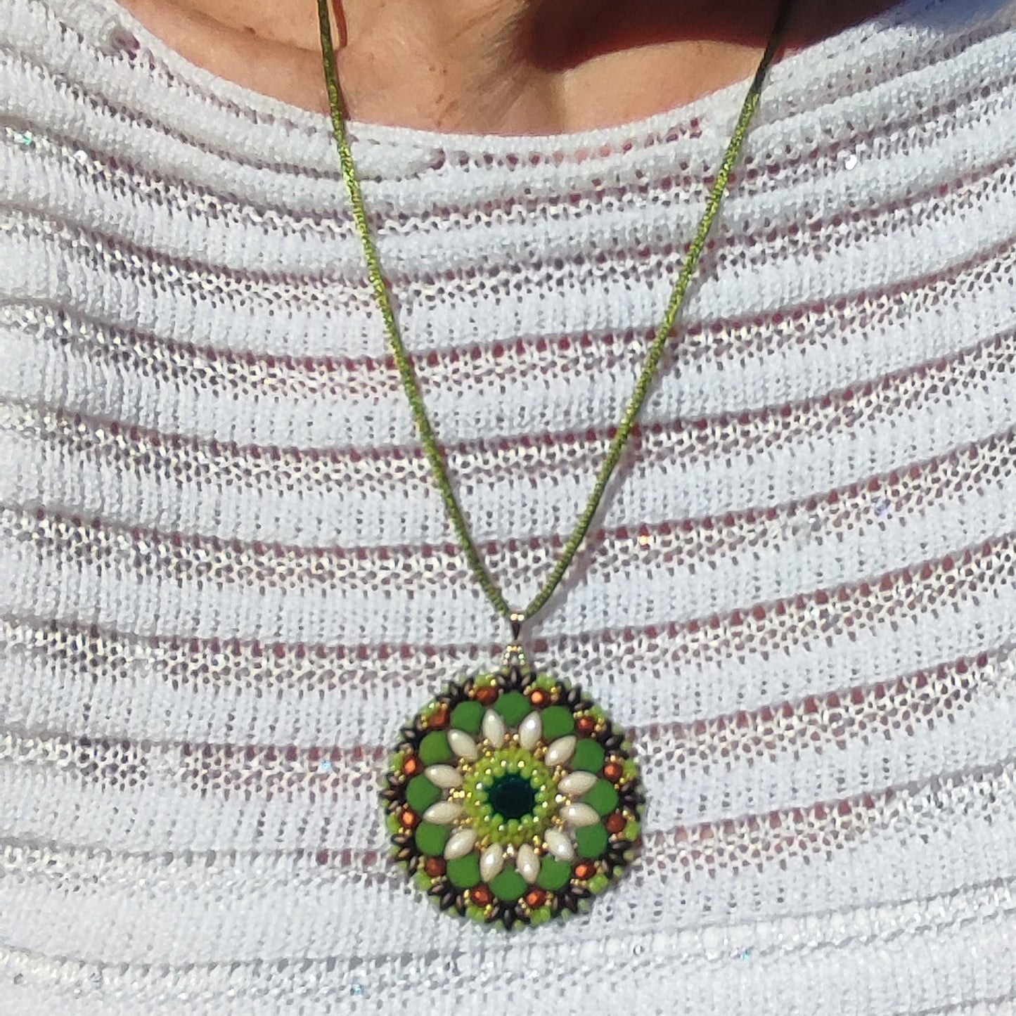 Collana DALIA - Verde in vendita su Petali e Passioni Bijoux