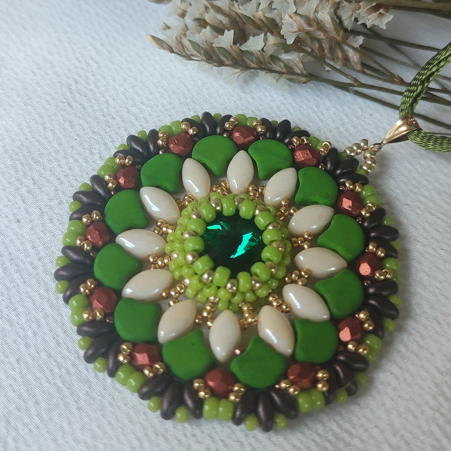 Collana DALIA - Verde in vendita su Petali e Passioni Bijoux