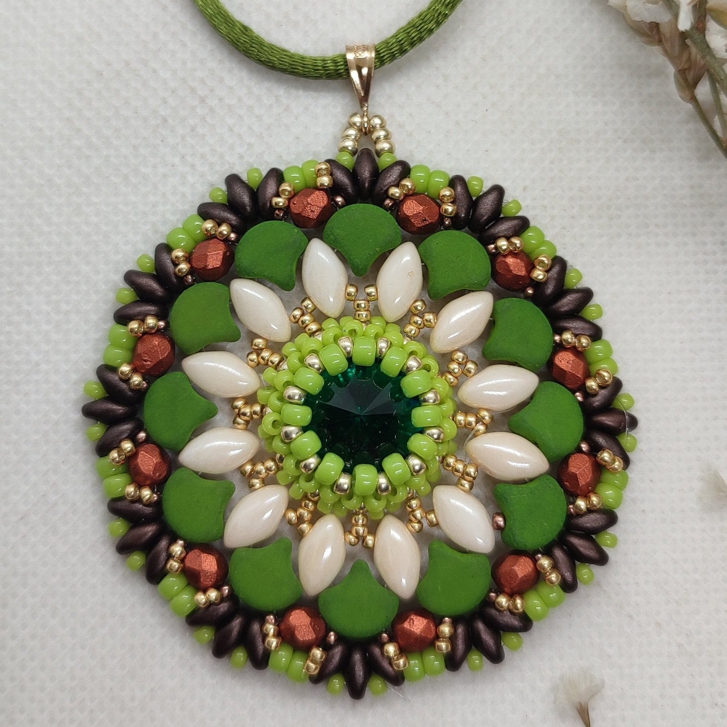 Collana DALIA - Verde in vendita su Petali e Passioni Bijoux