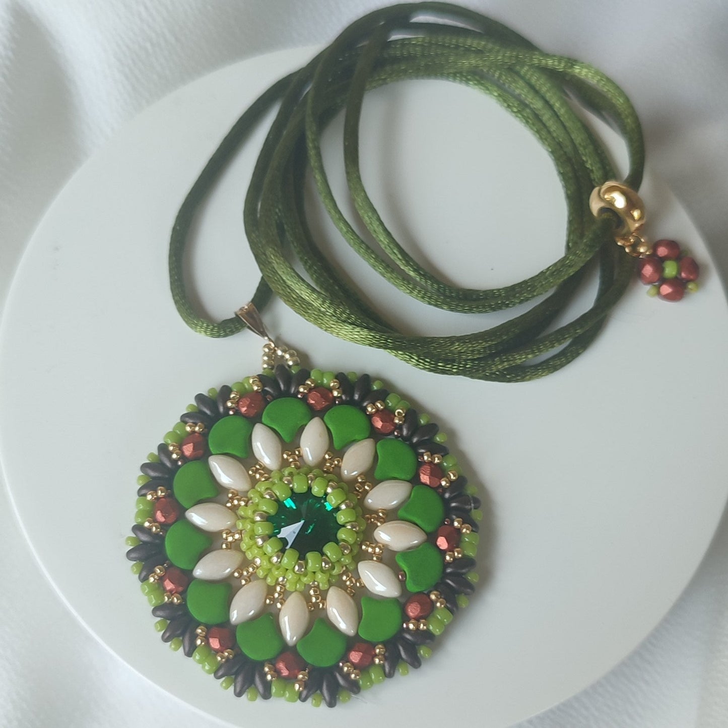 Collana DALIA - Verde in vendita su Petali e Passioni Bijoux