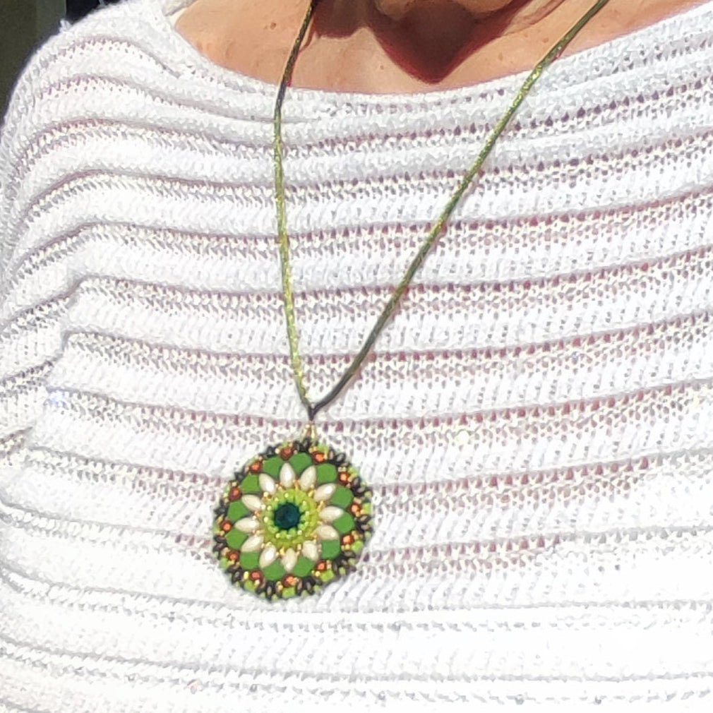 Collana DALIA - Verde in vendita su Petali e Passioni Bijoux