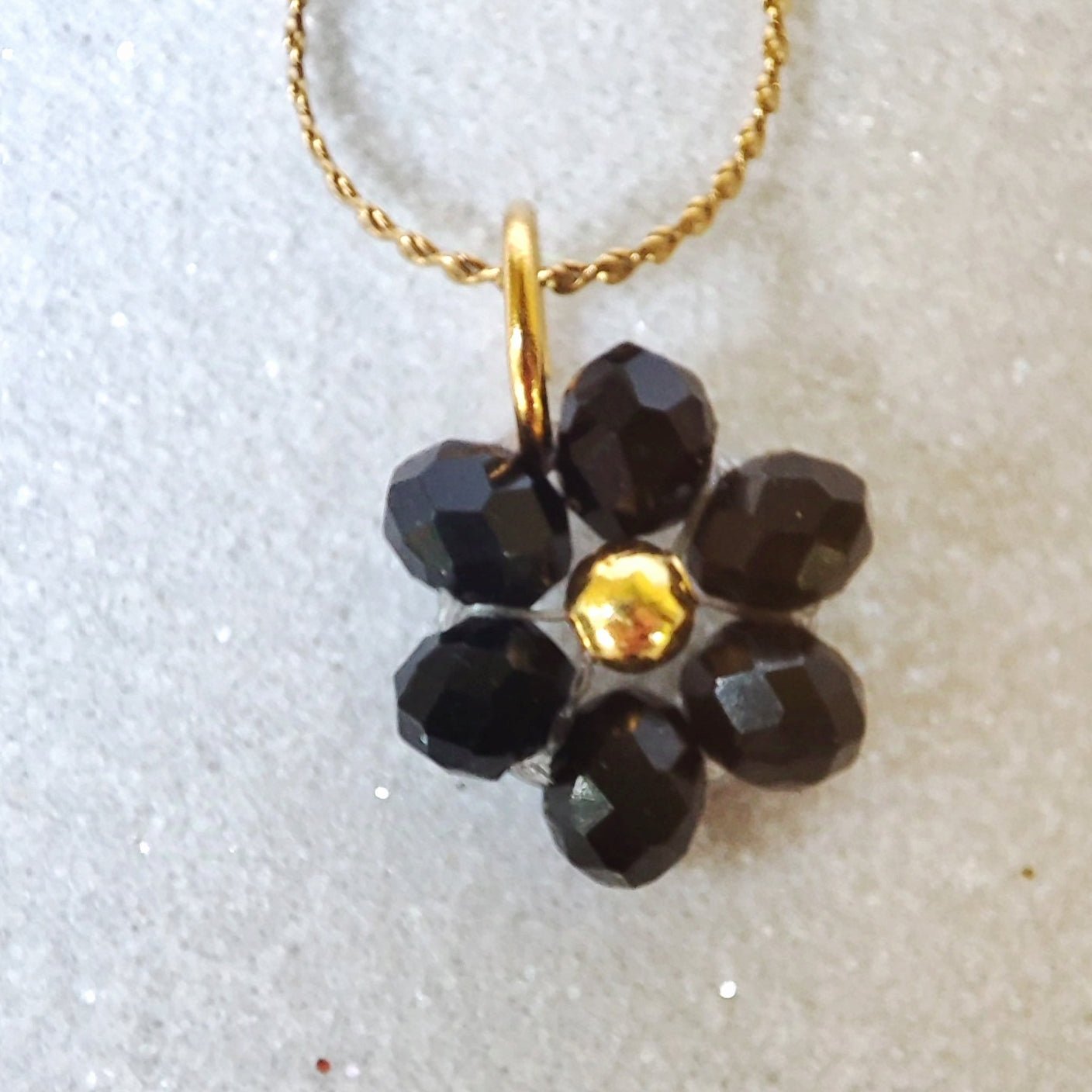 Collana FIORELLA - nero in vendita su Petali e Passioni Bijoux