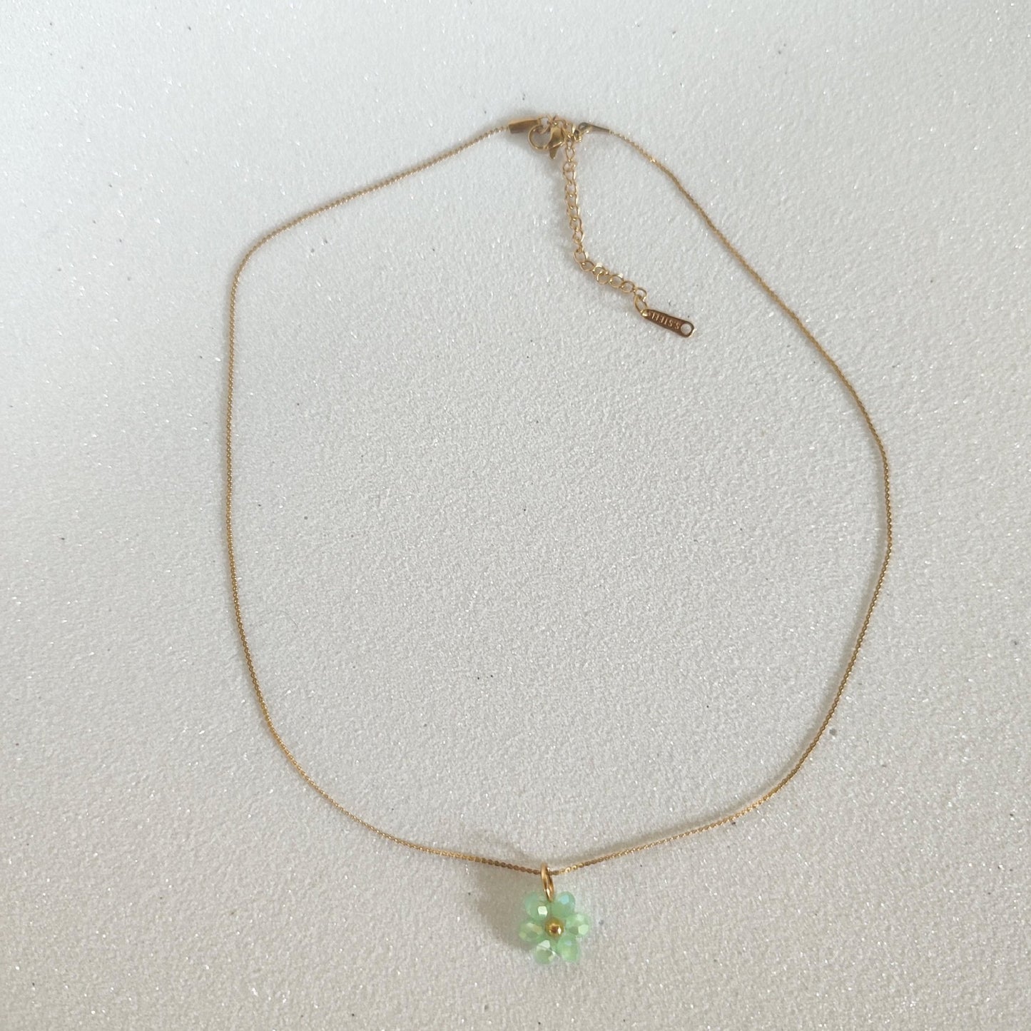 Collana FIORELLA – verde acqua in vendita su Petali e Passioni Bijoux