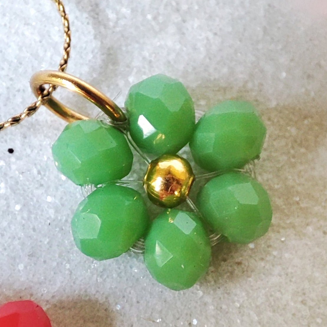 Collana FIORELLA - verde erba in vendita su Petali e Passioni Bijoux