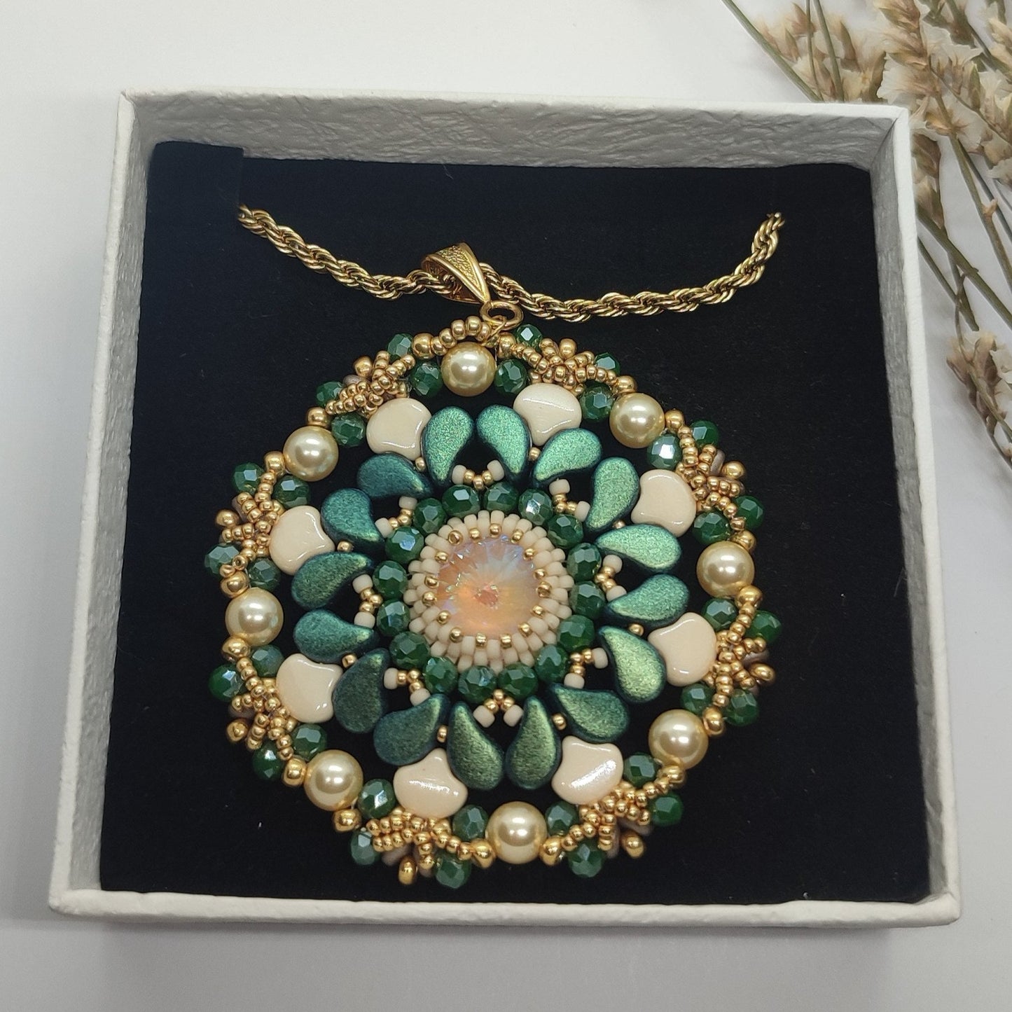 Collana GERBERA - Verde scuro in vendita su Petali e Passioni Bijoux