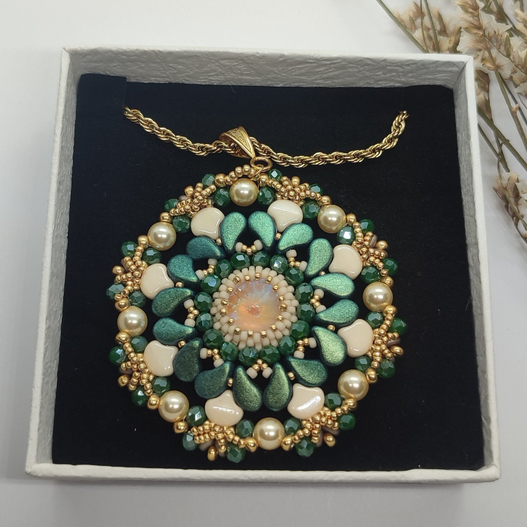 Collana GERBERA - Verde scuro in vendita su Petali e Passioni Bijoux