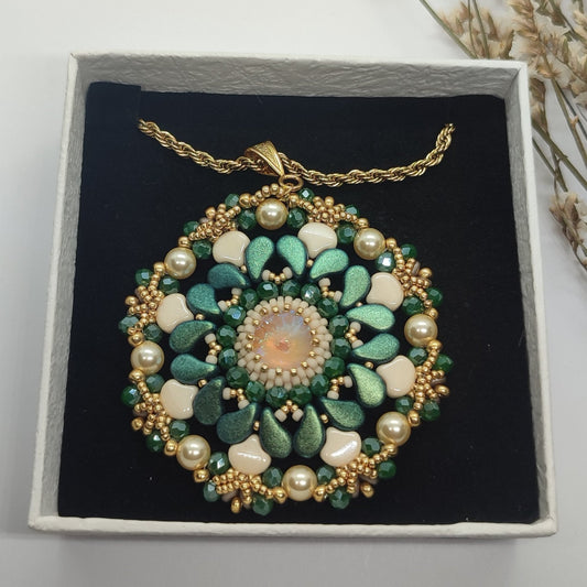 Collana GERBERA - Verde scuro in vendita su Petali e Passioni Bijoux