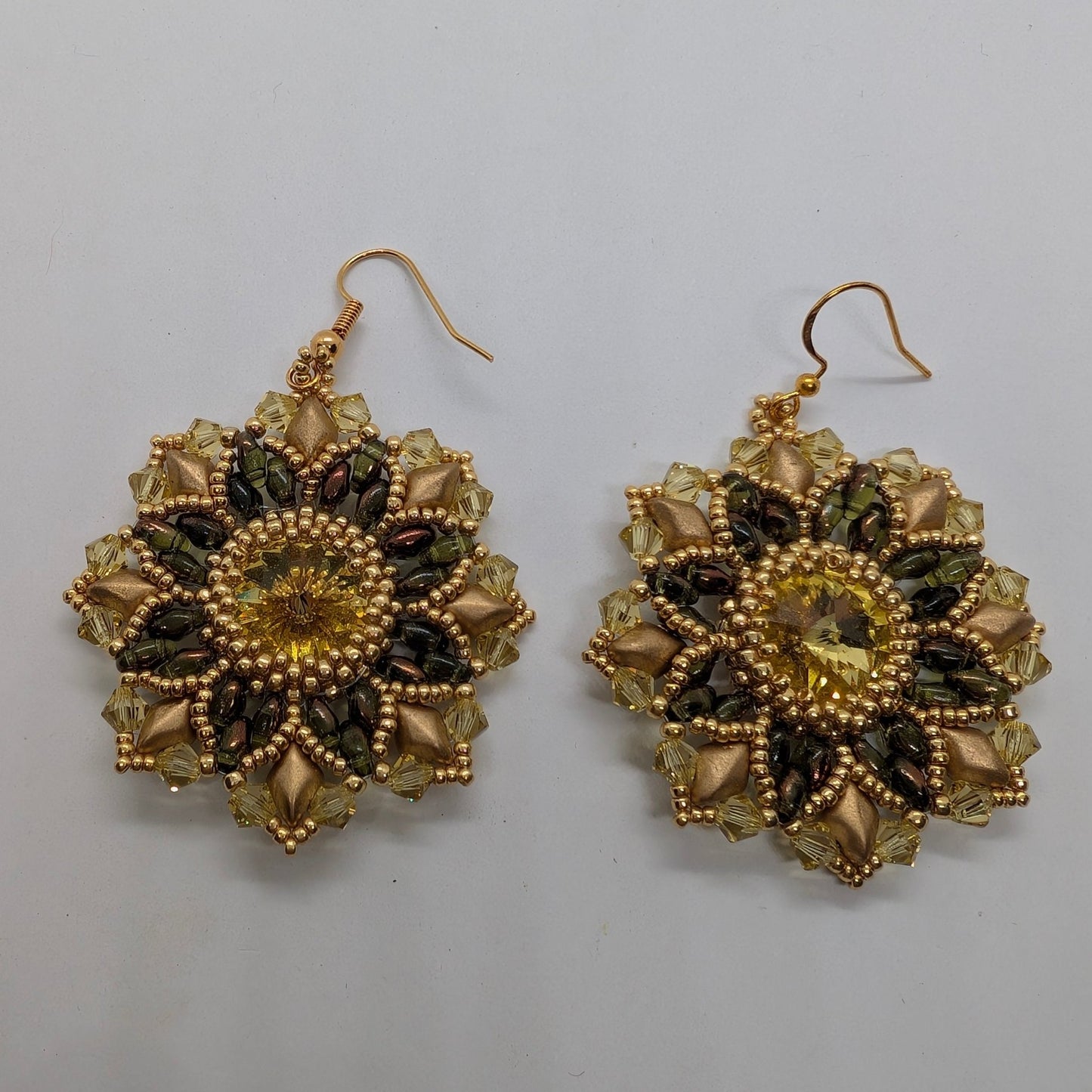 Orecchini INCANTO - Oro, verde in vendita su Petali e Passioni Bijoux