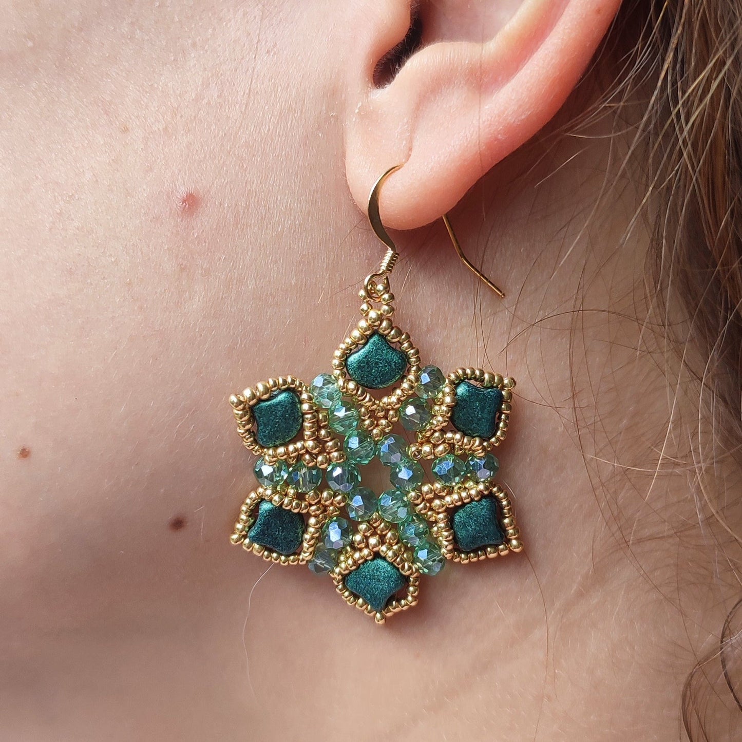 Orecchini NINFA - Verde, oro in vendita su Petali e Passioni Bijoux