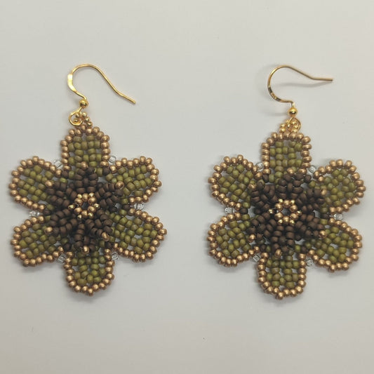 Orecchini TUO - Verde Oliva, marrone in vendita su Petali e Passioni Bijoux
