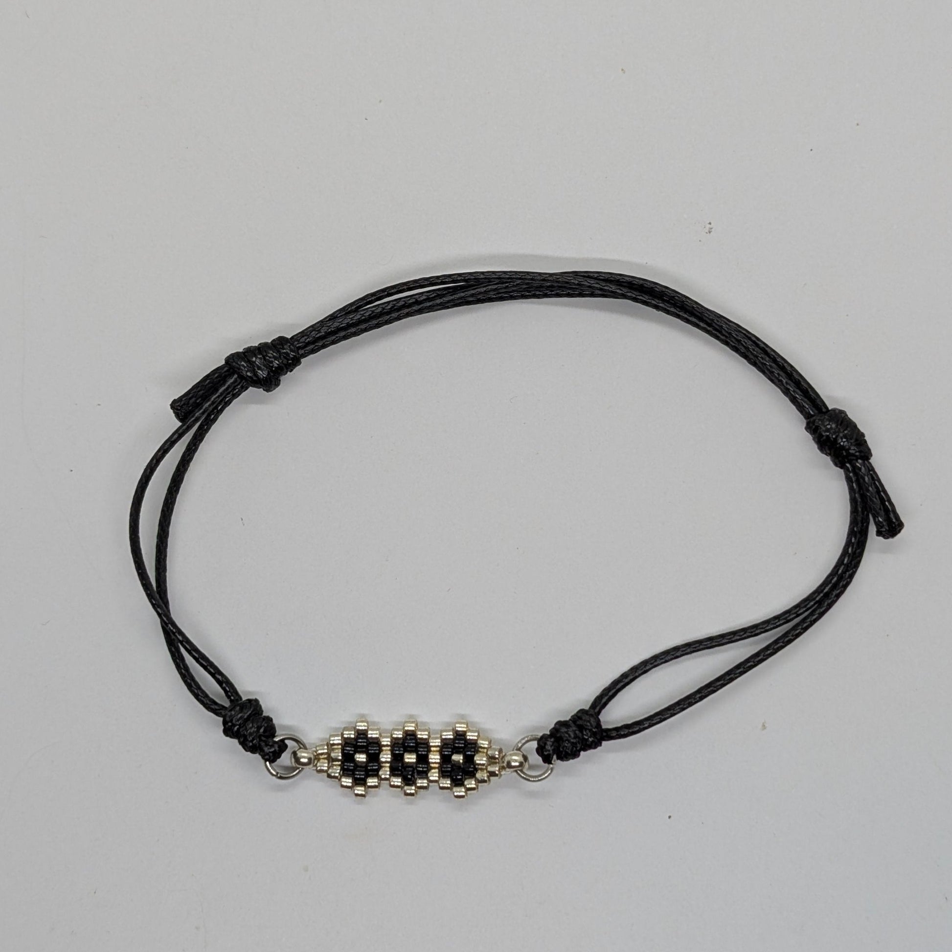 Bracciale a cordino nero