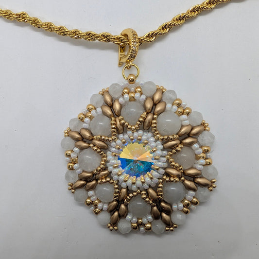 Collana con medaglione ANEMONE - Pietra di Luna in vendita su Petali e Passioni Bijoux