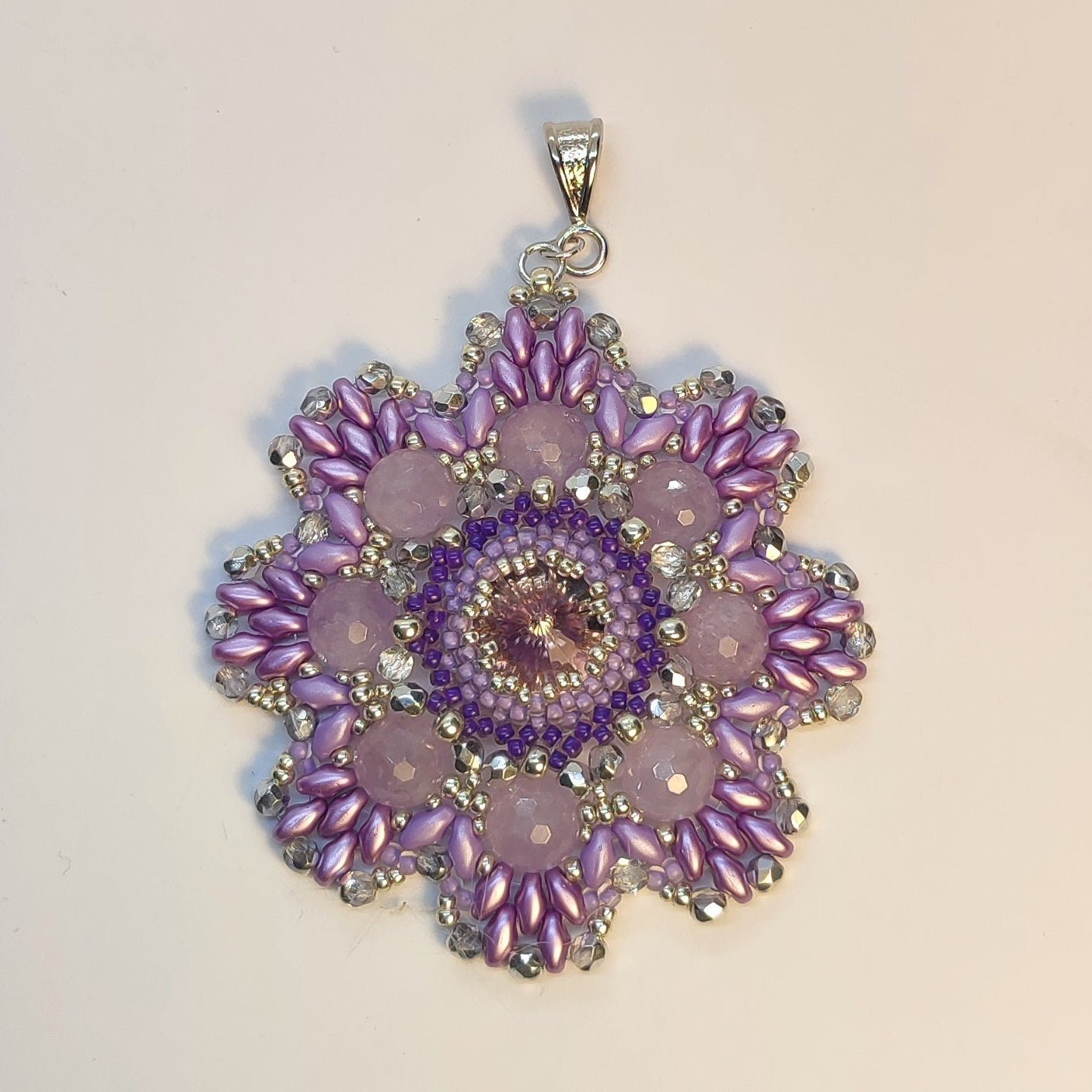 Collana con Medaglione - Passiflora Ametista, Lilla in vendita su Petali e Passioni Bijoux