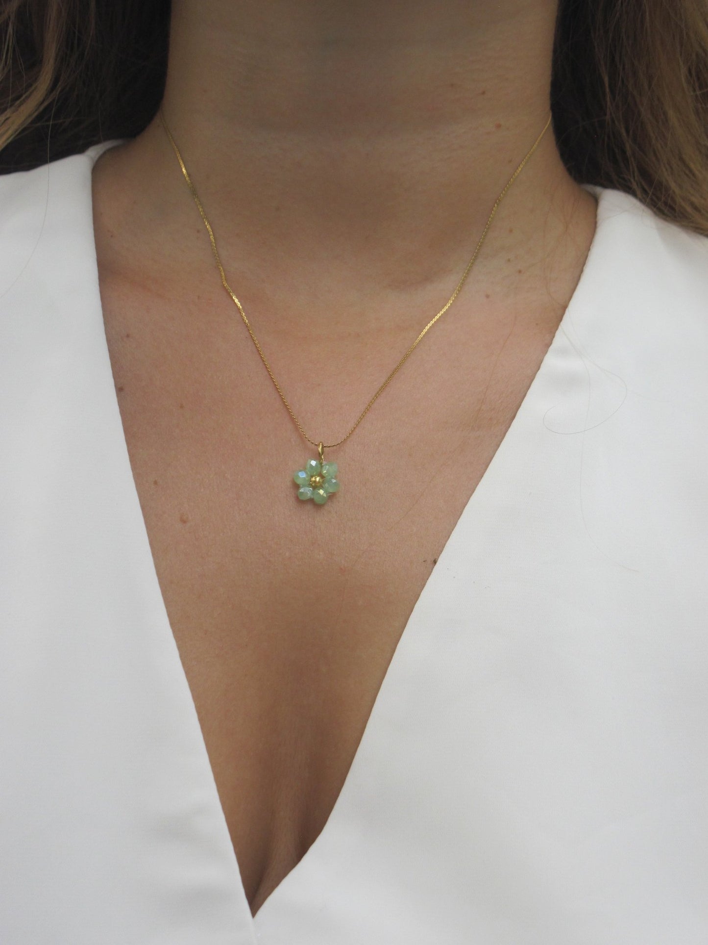 Collana FIORELLA – azzurro cielo in vendita su Petali e Passioni Bijoux