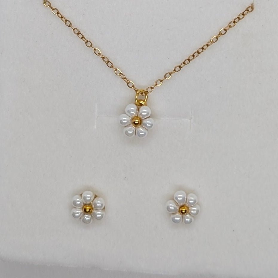 MINI PETALI - SET orecchini e collana - Essenza in vendita su Petali e Passioni Bijoux