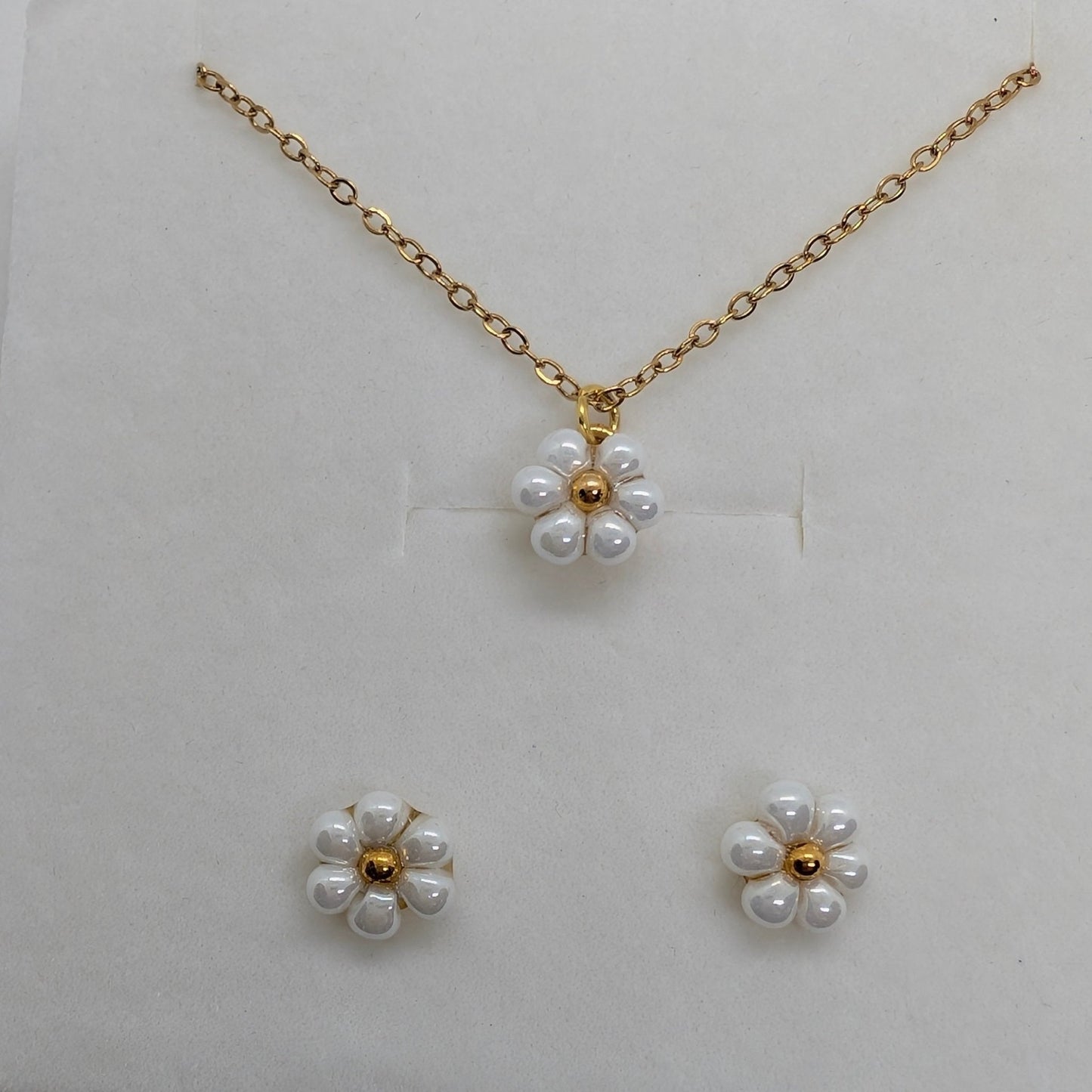 MINI PETALI - SET orecchini e collana - Essenza in vendita su Petali e Passioni Bijoux