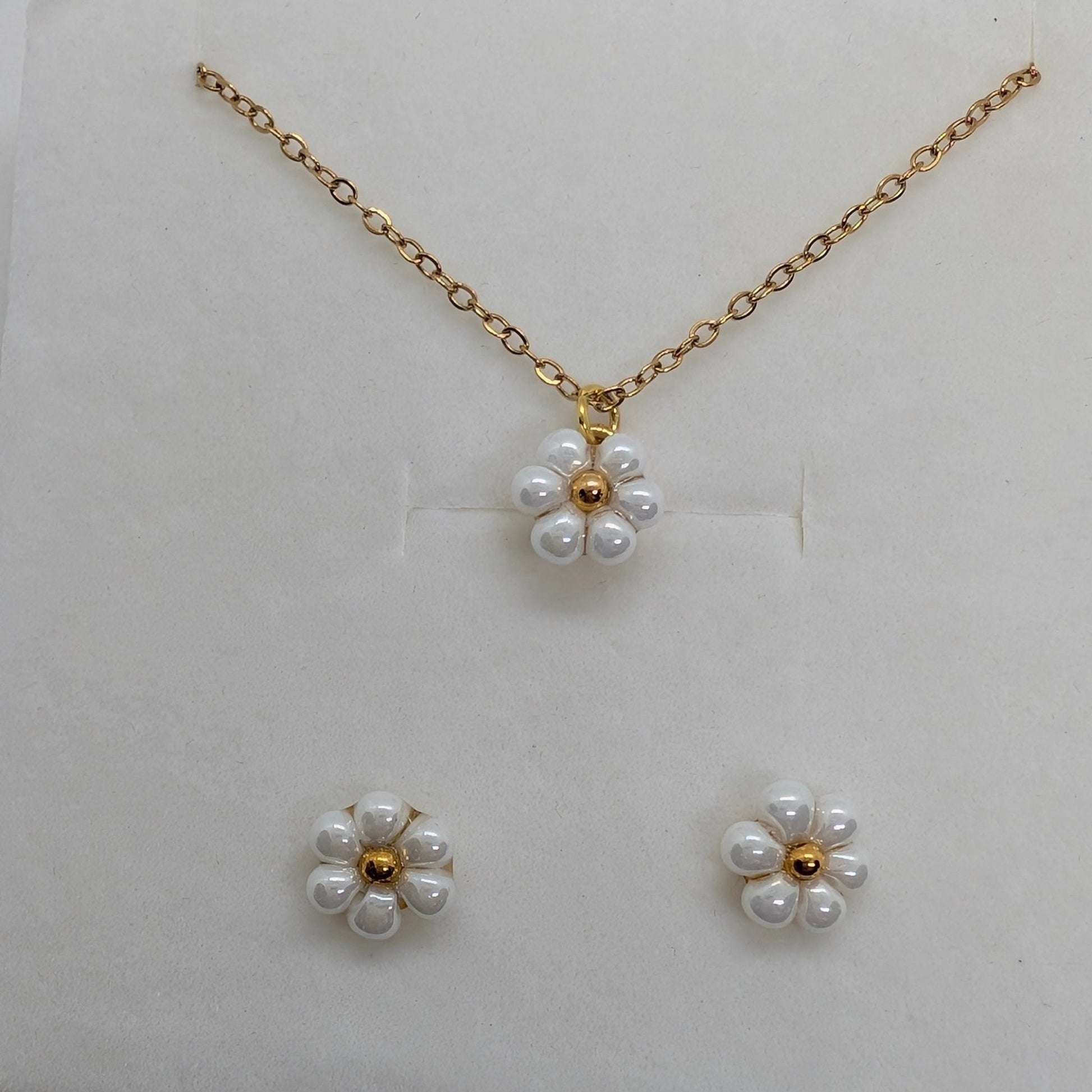 MINI PETALI - SET orecchini e collana - Essenza in vendita su Petali e Passioni Bijoux