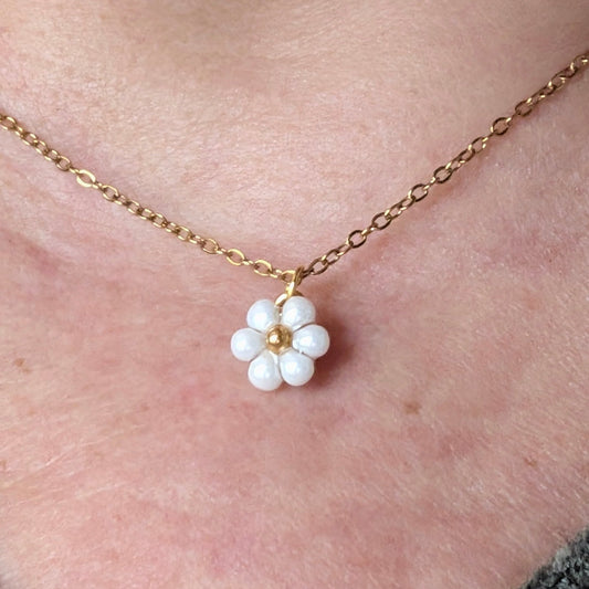 MINI PETALI - SET orecchini e collana - Essenza in vendita su Petali e Passioni Bijoux