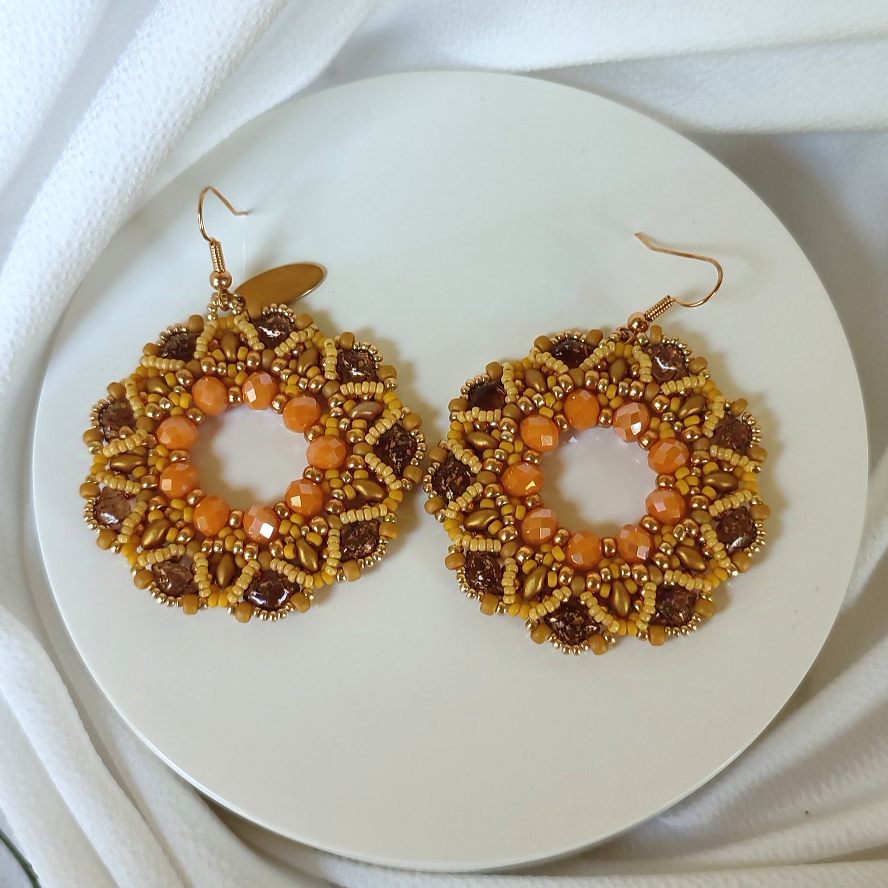 Orecchini COROLLA - giallo in vendita su Petali e Passioni Bijoux