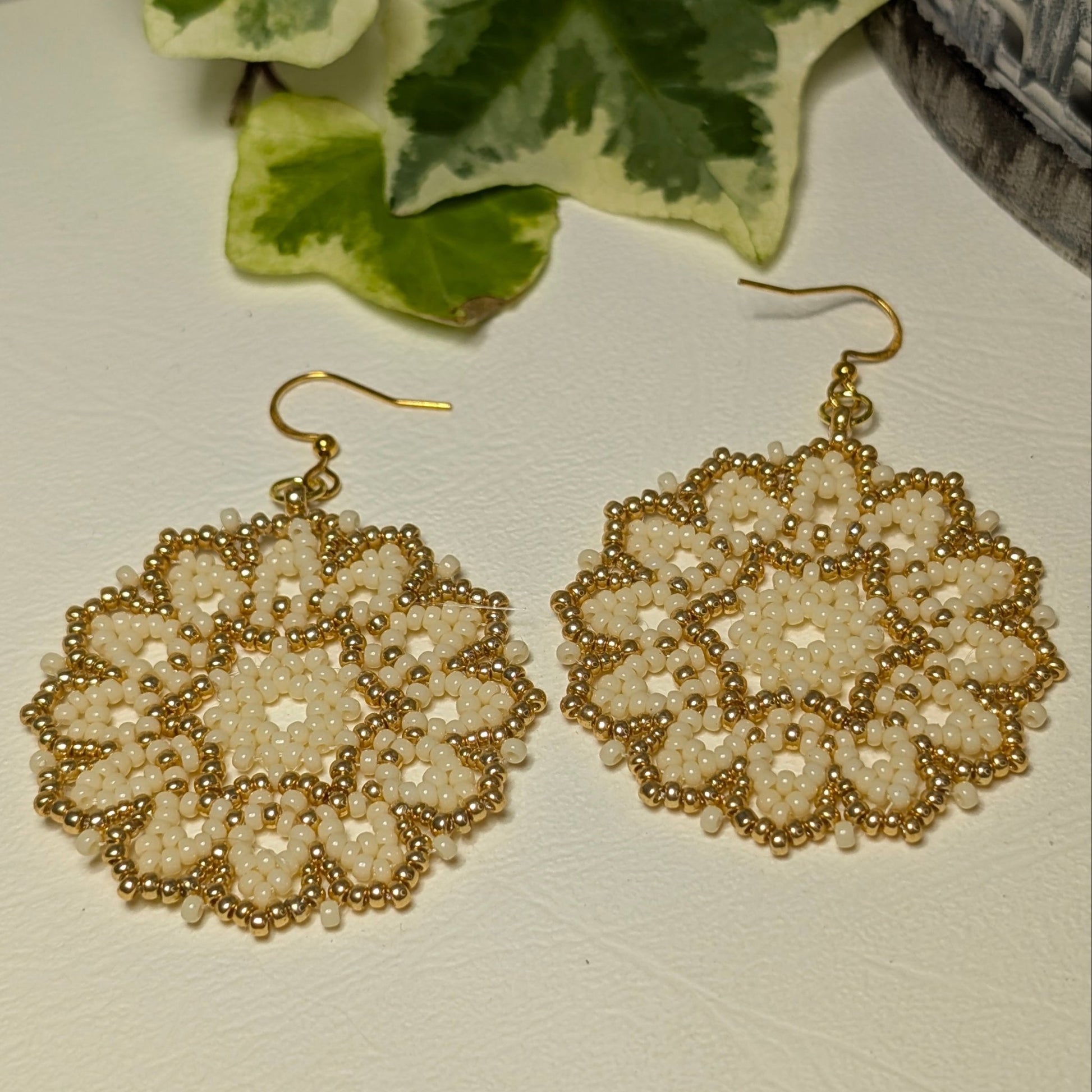 Orecchini FIORE DI PIZZO in vendita su Petali e Passioni Bijoux