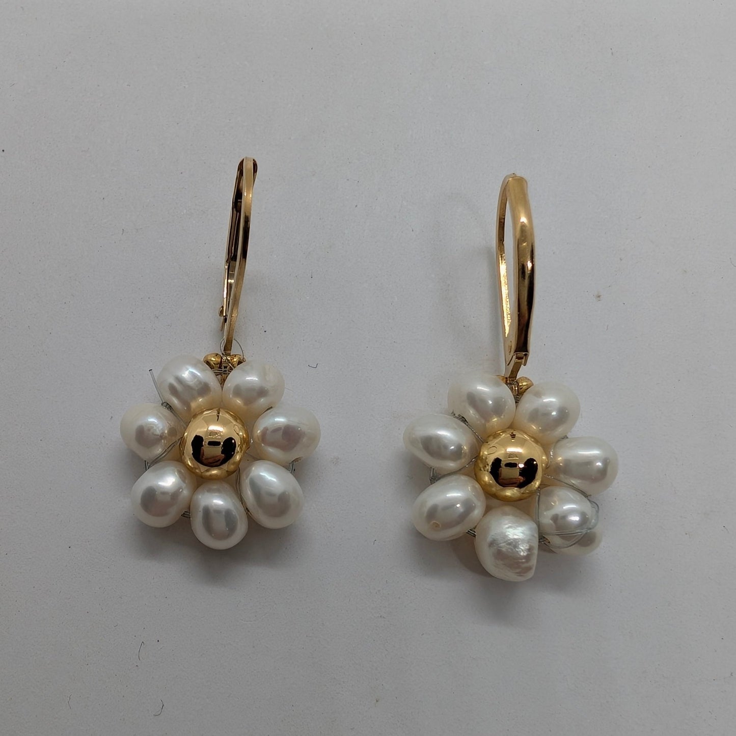 Orecchini FIORE - Perle coltivate, oro in vendita su Petali e Passioni Bijoux