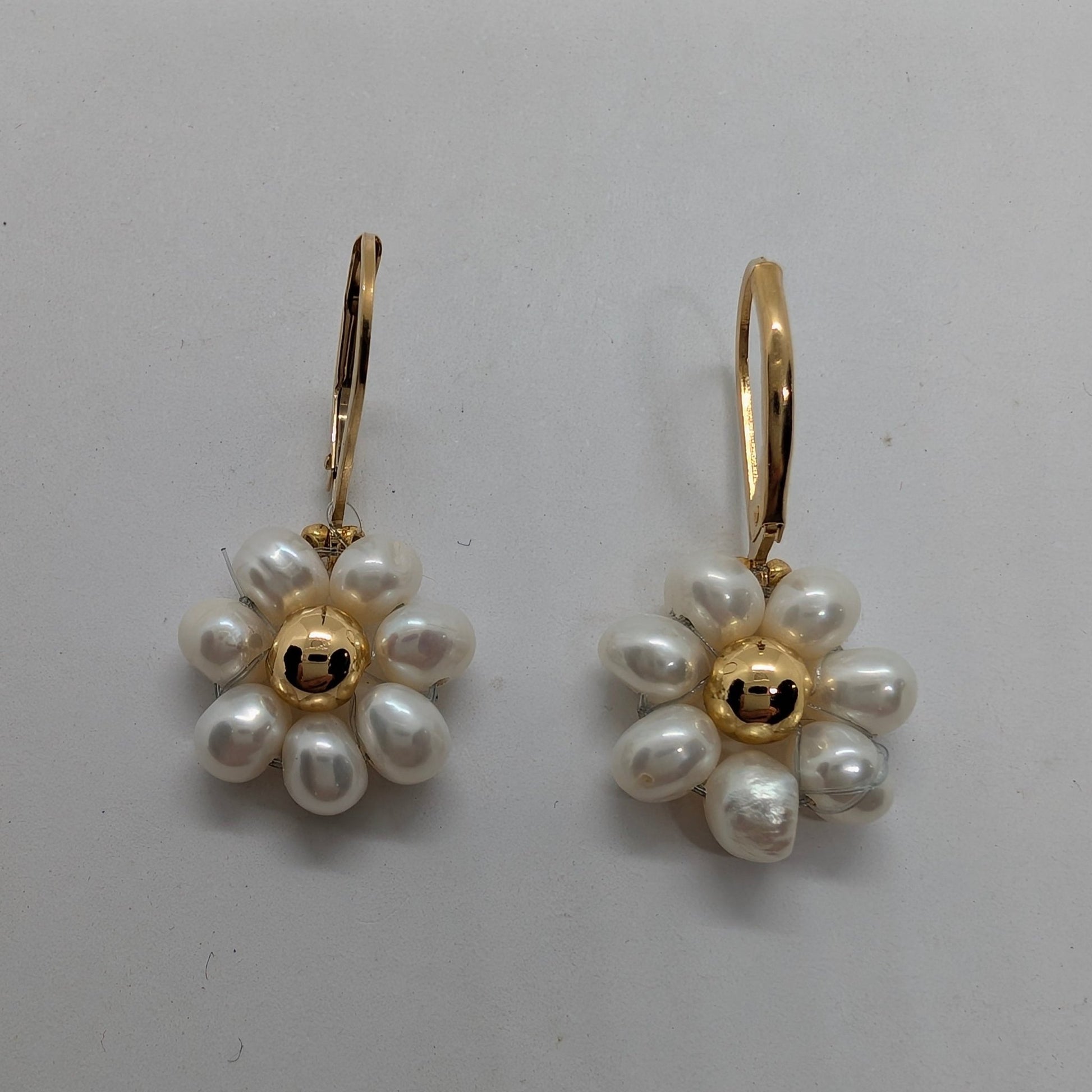 Orecchini FIORE - Perle coltivate, oro in vendita su Petali e Passioni Bijoux
