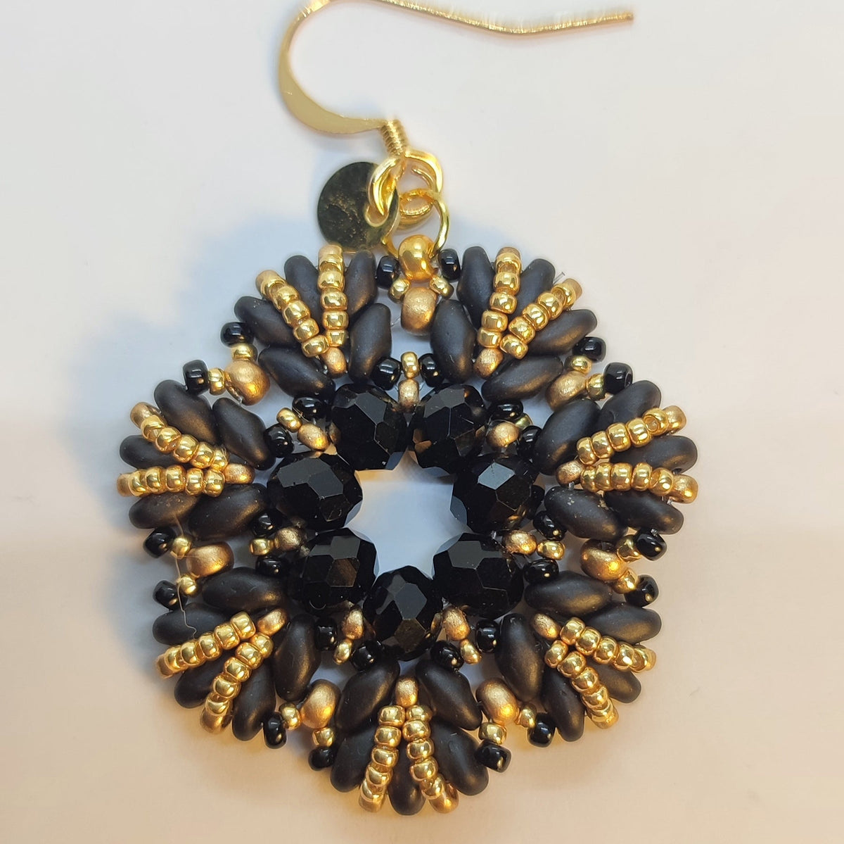 Orecchini FIORELLO - Nero oro in vendita su Petali e Passioni Bijoux