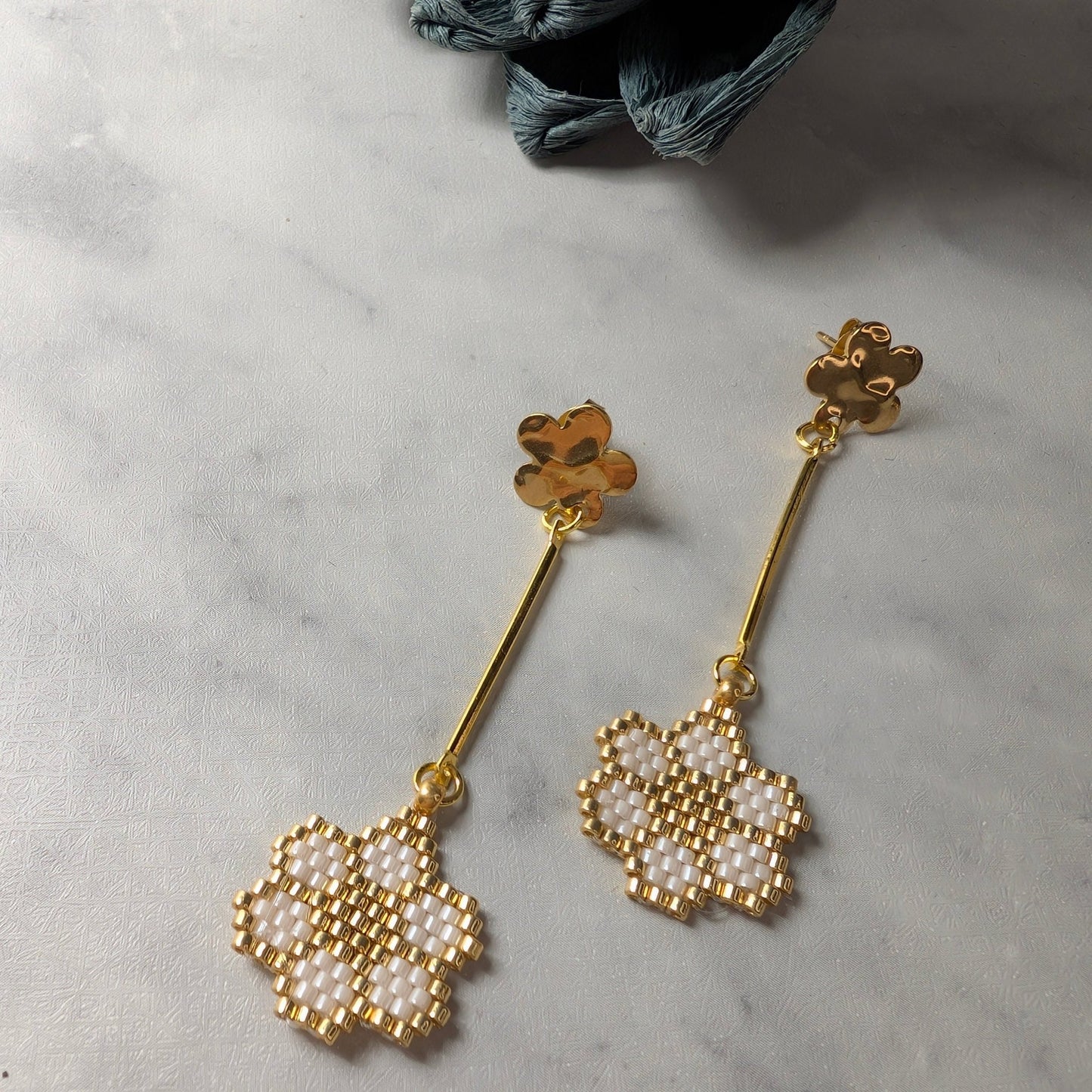 Orecchini HANA in vendita su Petali e Passioni Bijoux