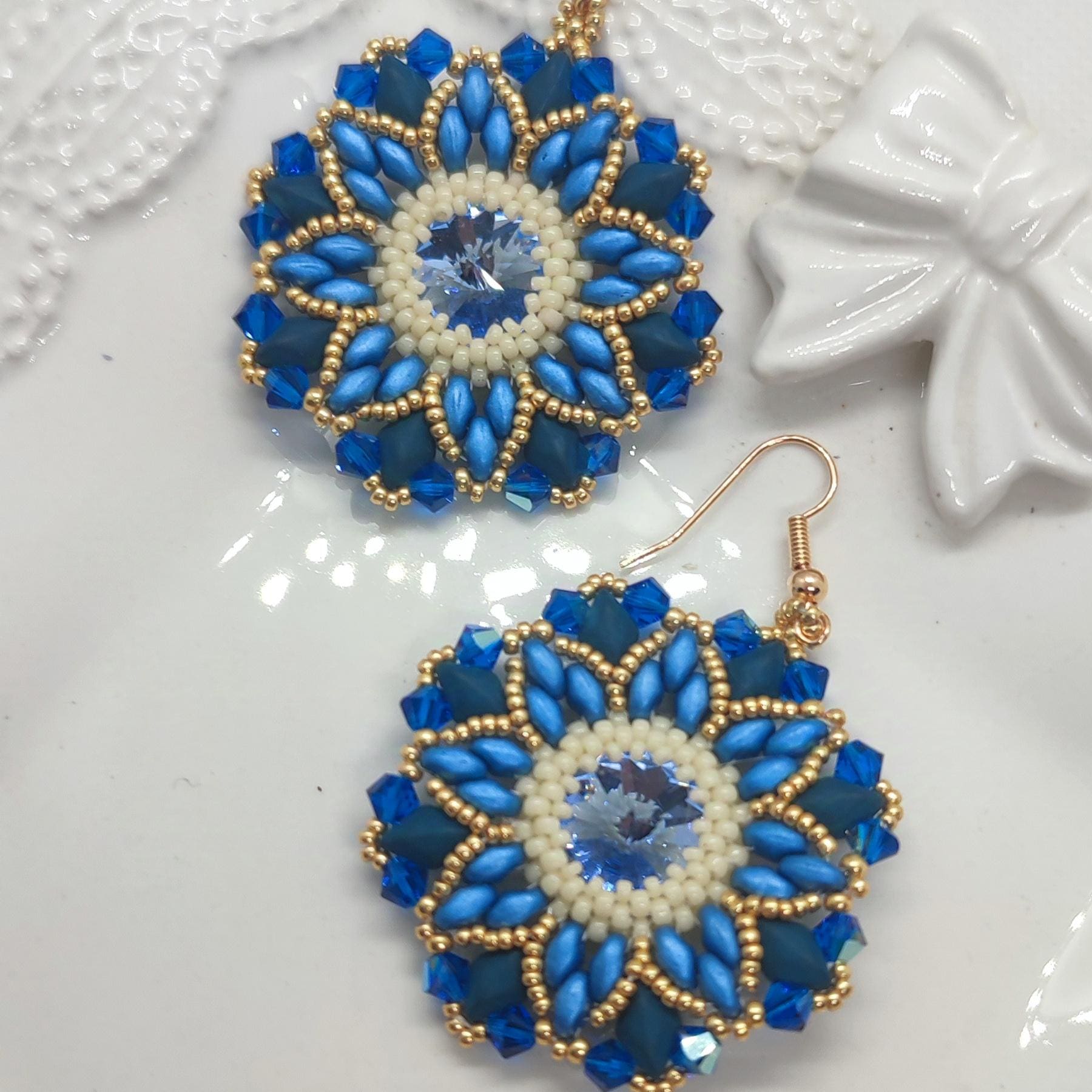 Orecchini INCANTO - Blu in vendita su Petali e Passioni Bijoux