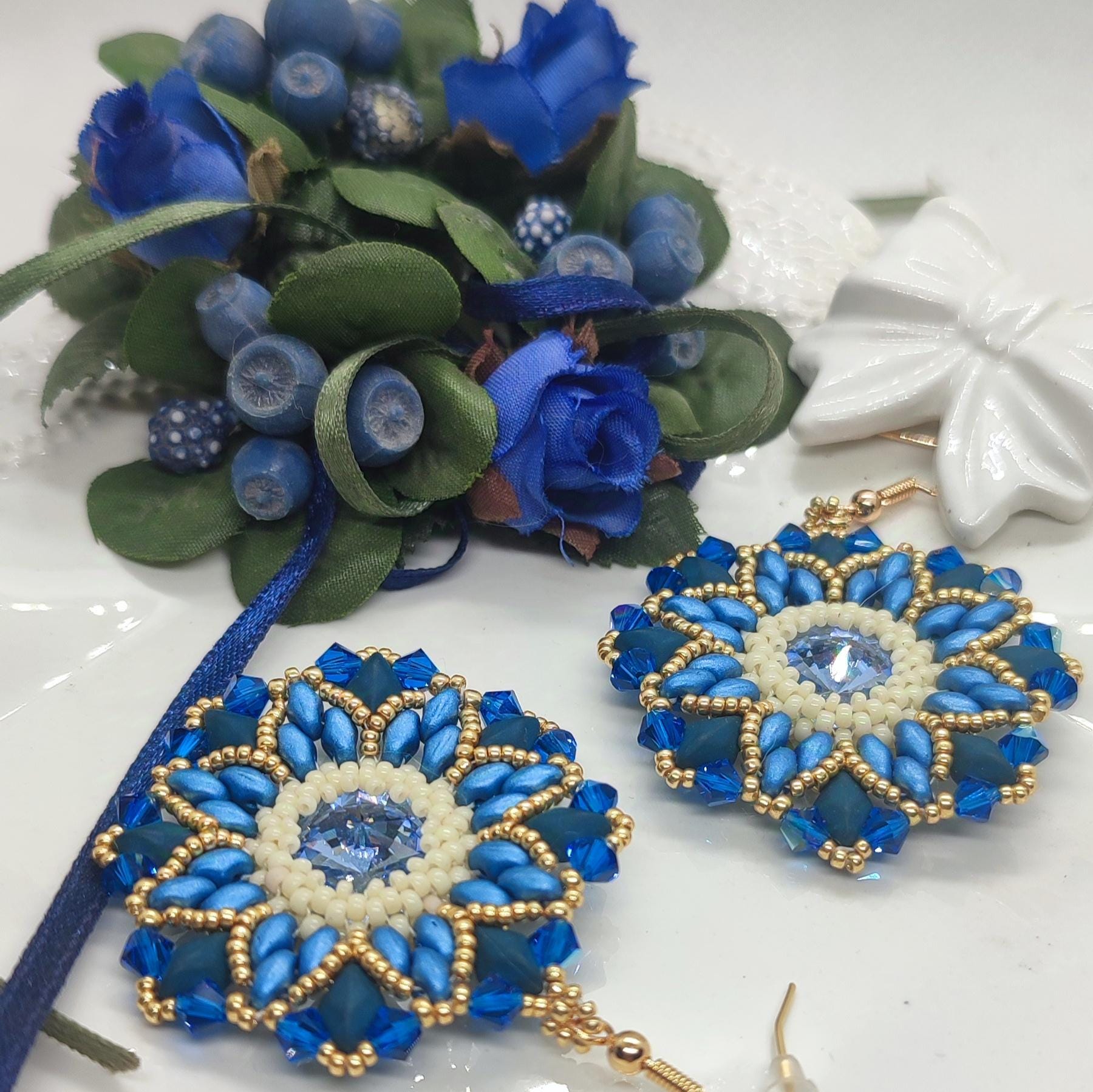Orecchini INCANTO - Blu in vendita su Petali e Passioni Bijoux