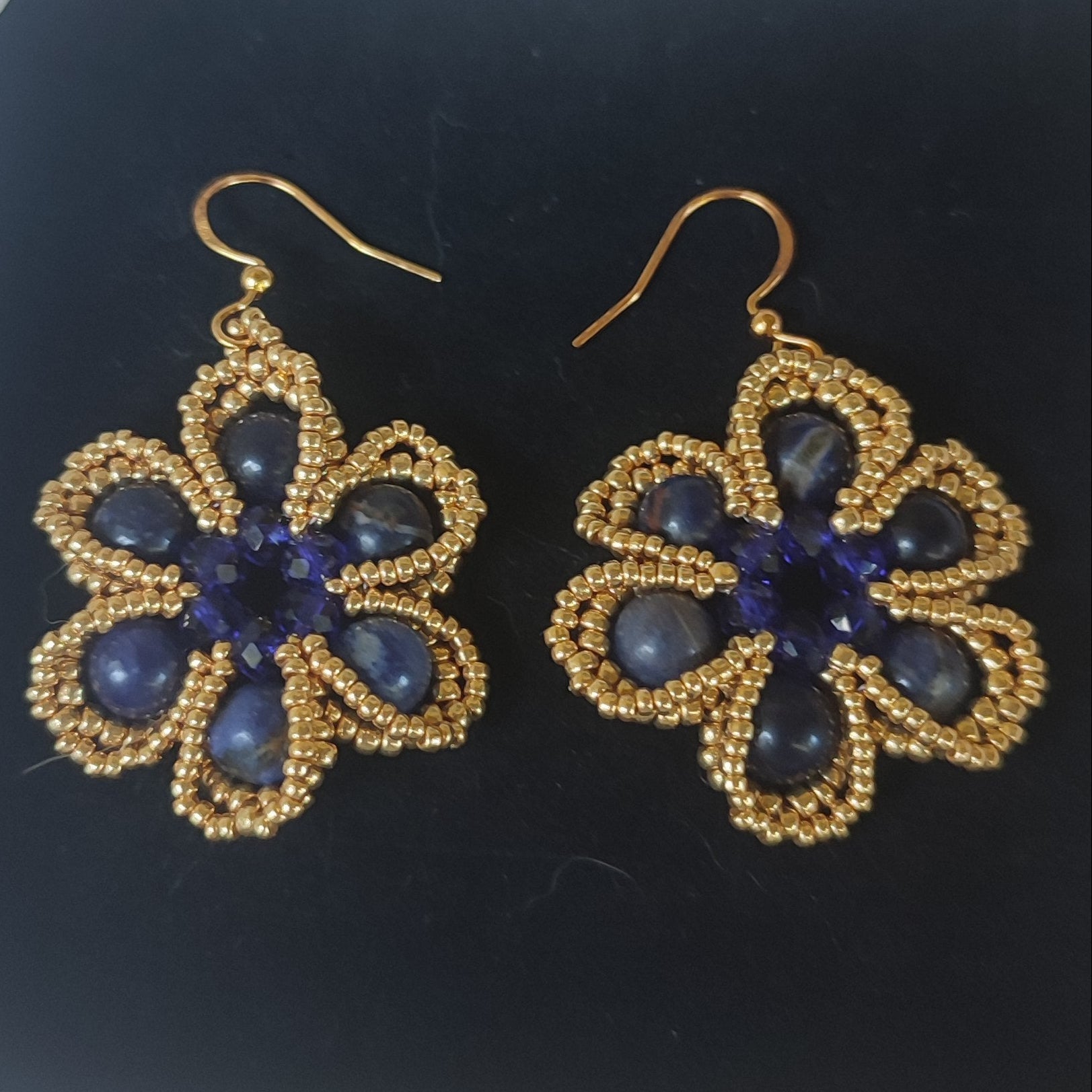 Orecchini MAGIA - Sodalite in vendita su Petali e Passioni Bijoux