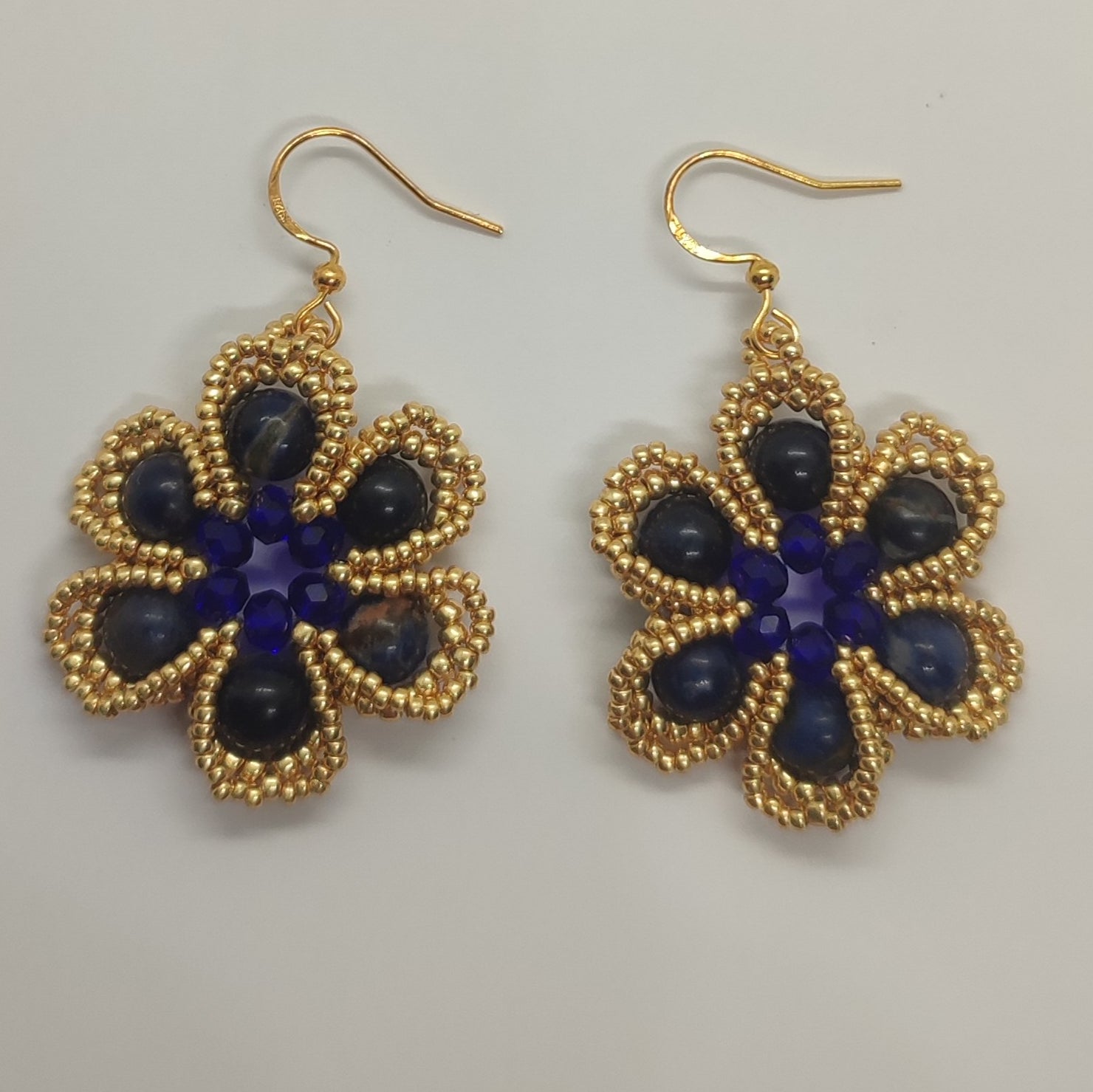 Orecchini MAGIA - Sodalite in vendita su Petali e Passioni Bijoux