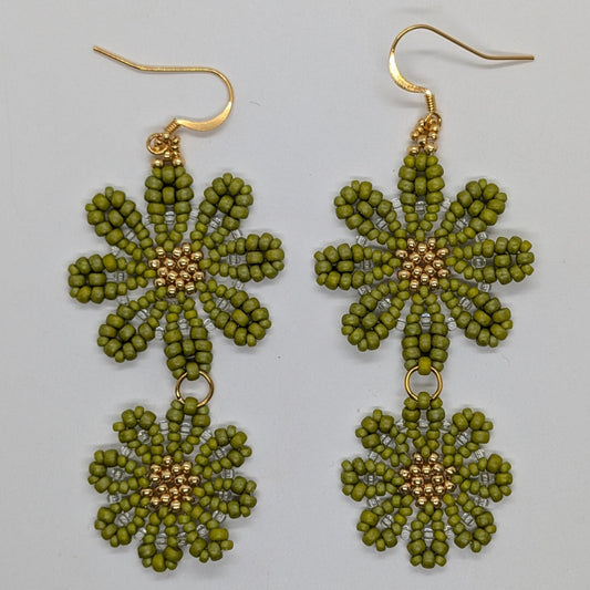 Orecchini Margherita Doppia in vendita su Petali e Passioni Bijoux