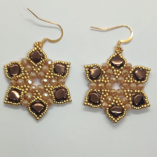 Orecchini NINFA - Marrone, nocciola in vendita su Petali e Passioni Bijoux