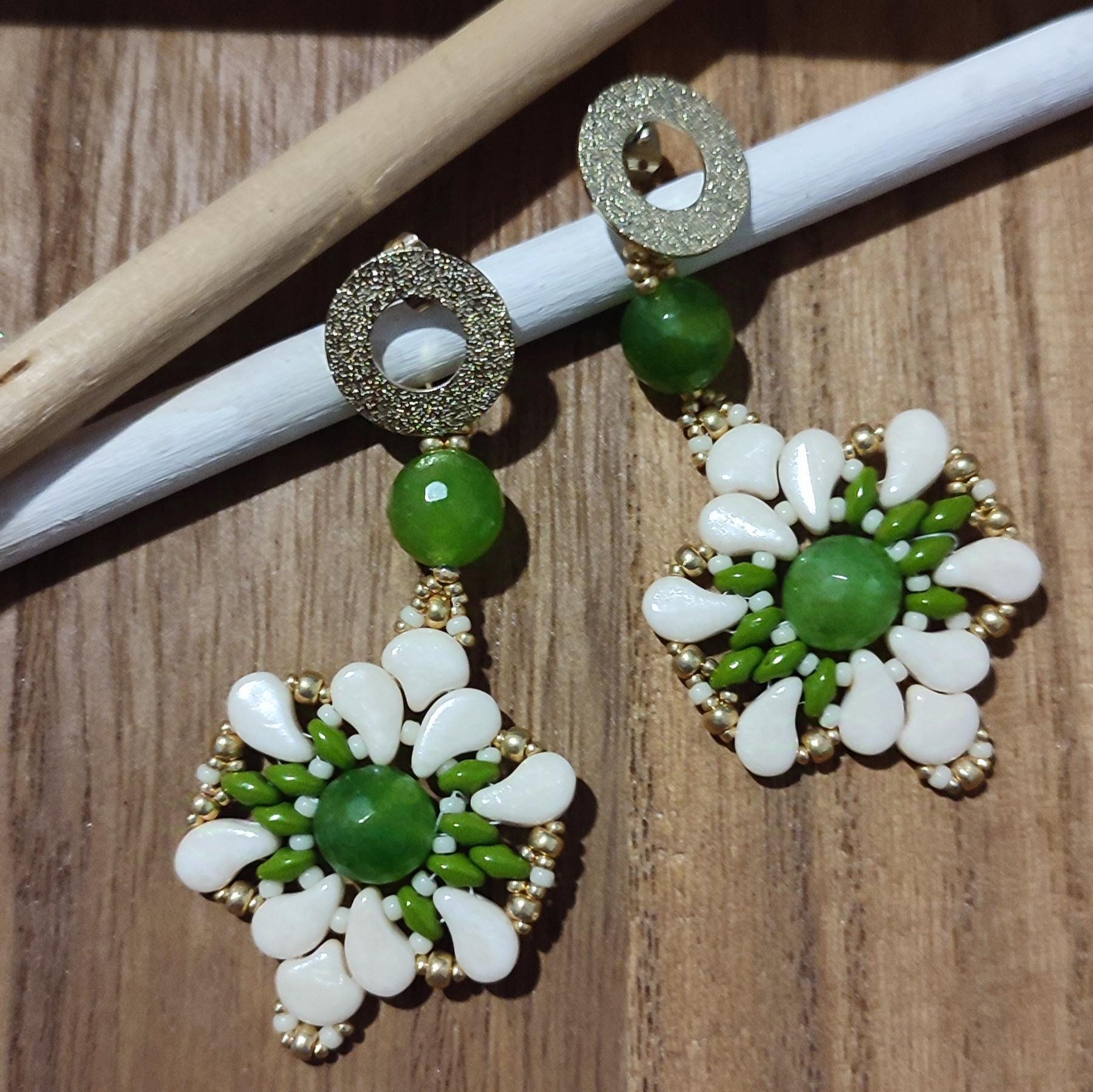 Orecchini SOFIA - Agata Naturale Verde in vendita su Petali e Passioni Bijoux