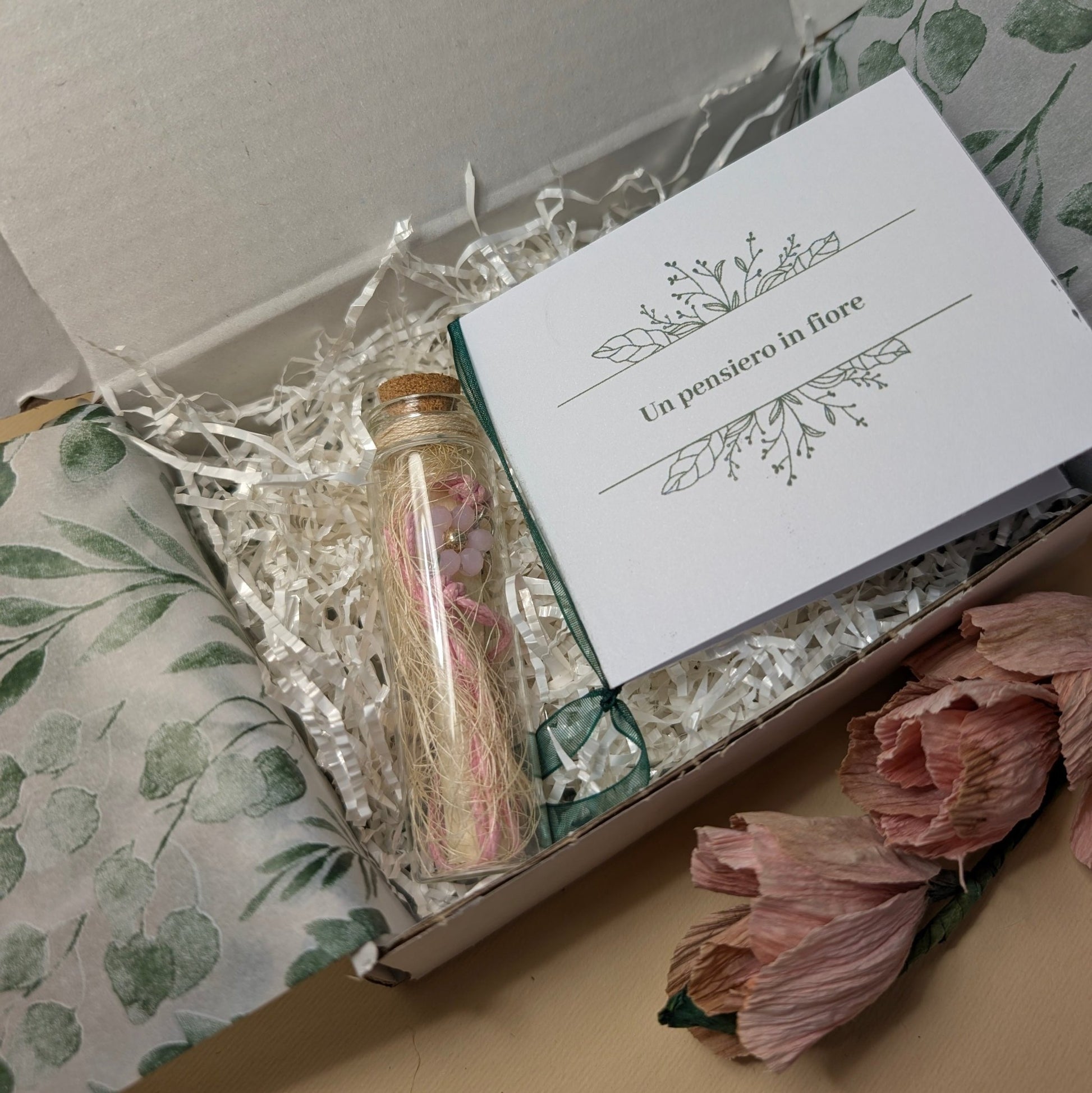 Pensiero in fiore - Box Esperienziale - Spedizione inclusa in vendita su Petali e Passioni Bijoux